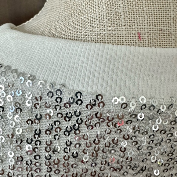 New White/silver Sequin Top with Shoulder Pads - Picture 8 of 10